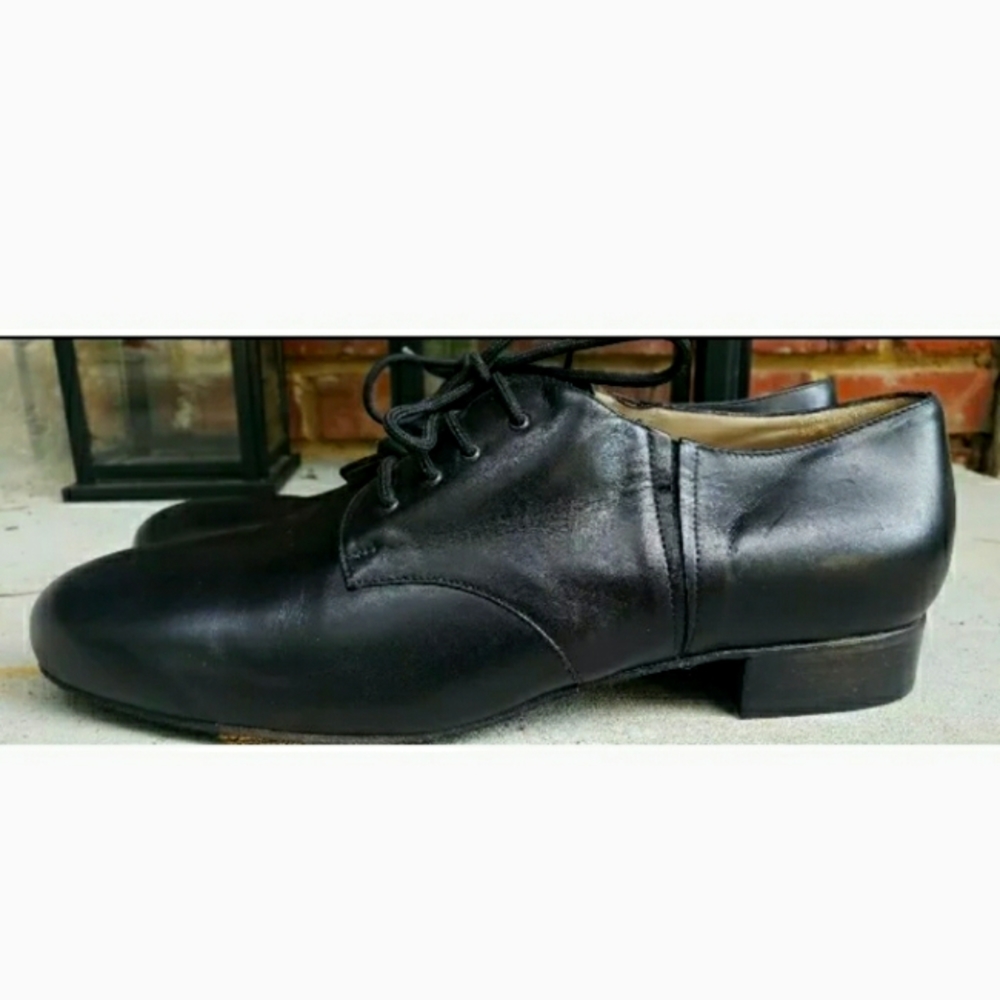 LaDuca mens soft sole dance shoes US size 10.5-11